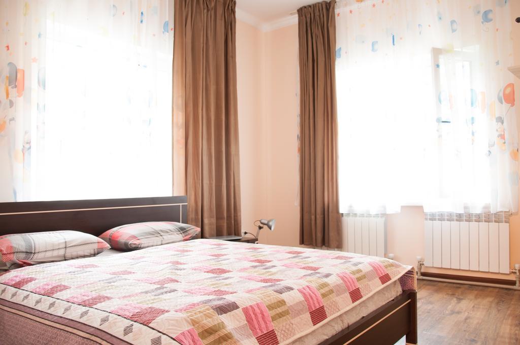 Almaty Backpackers Hostel Szoba fotó