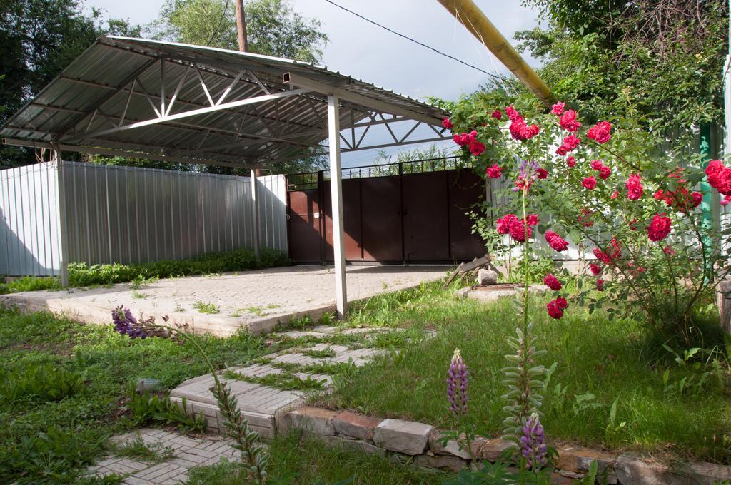 Almaty Backpackers Hostel Kültér fotó